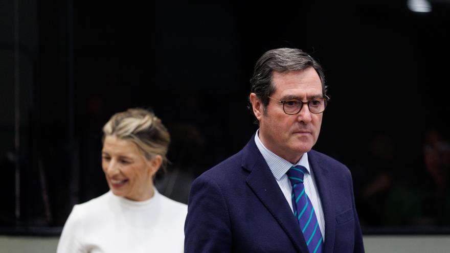 Garamendi carga contra Yolanda Díaz: "Yo nunca dije que iba a cobrar tres veces el SMI, ella sí"