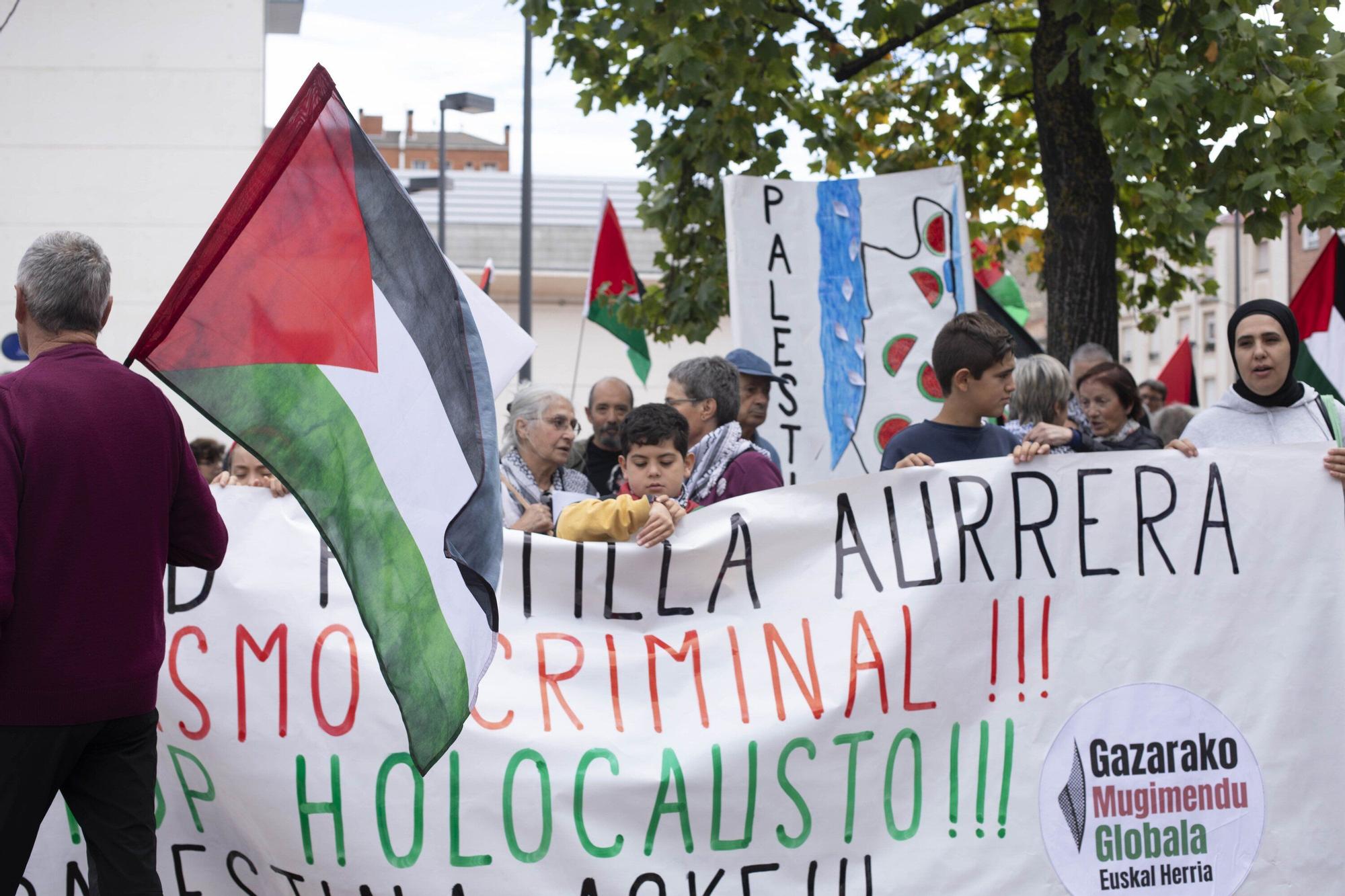 En imágenes: Vitoria se manifiesta en apoyo del pueblo palestino