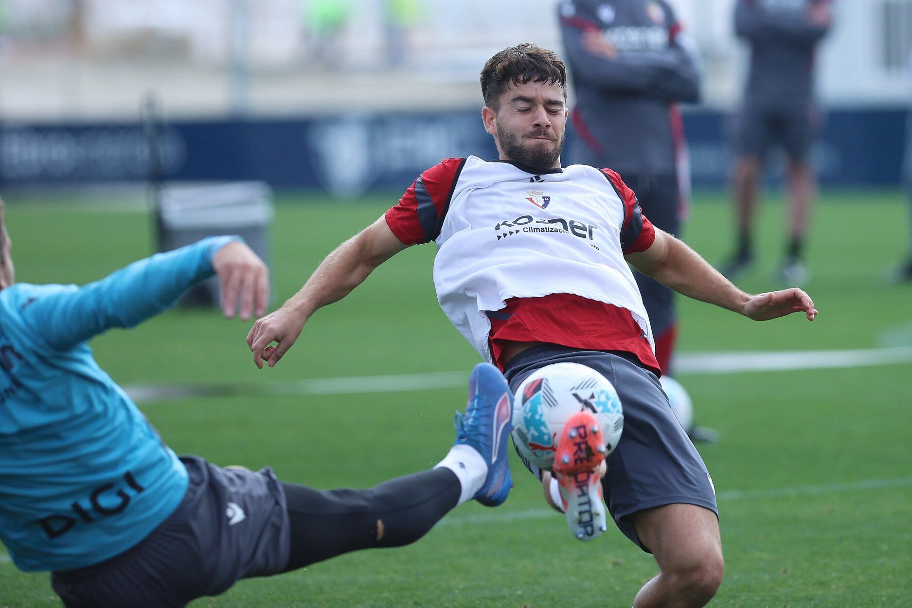 Fotos del entrenamiento de Osasuna (16/10/2025)