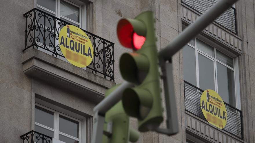 Consumo advierte a inmobiliarias y grandes fondos sobre la obligación de prorrogar los contratos de alquiler