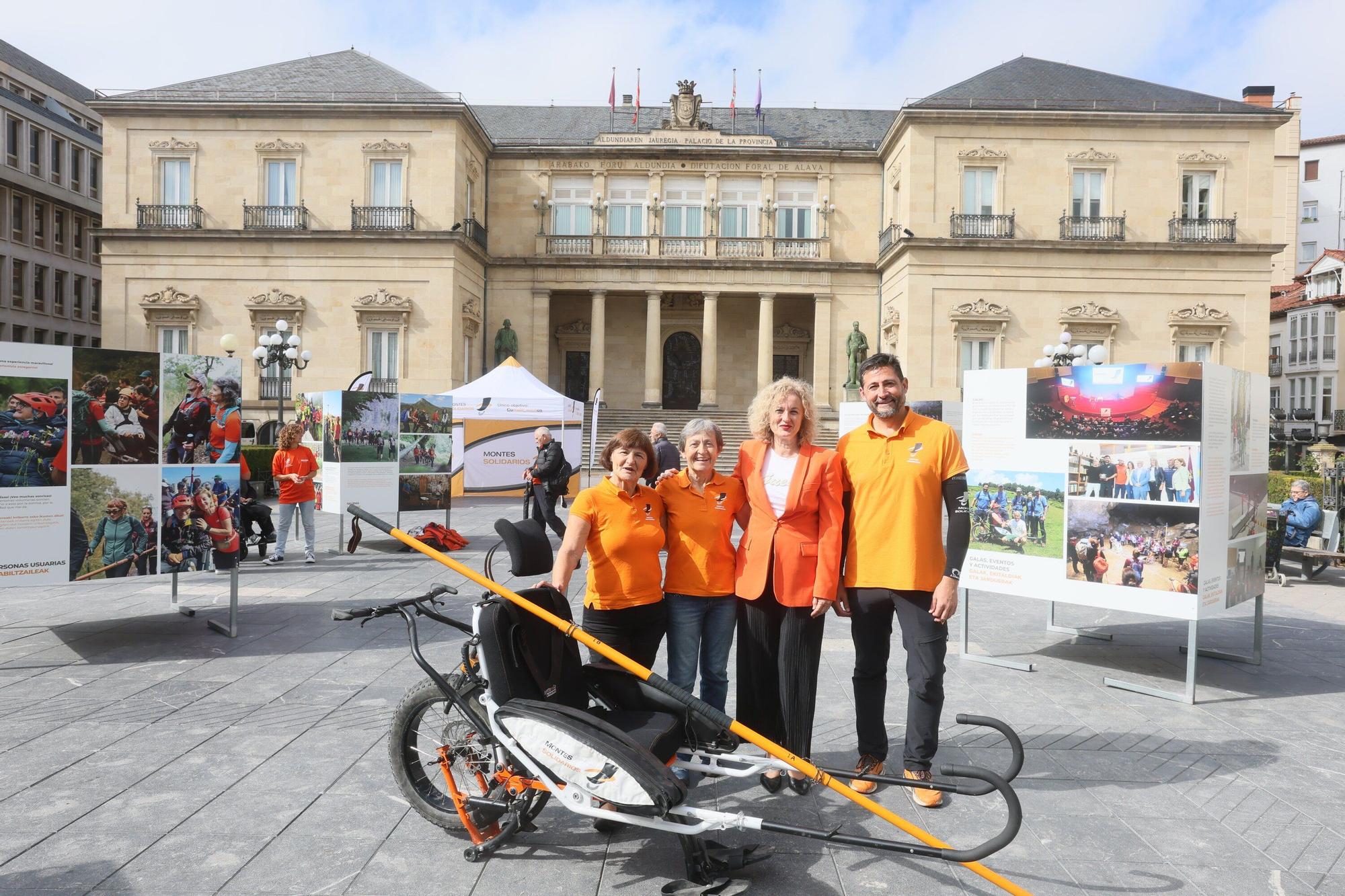 En imágenes: Inauguración de la exposición ‘Cumplir sueños’ por el décimo aniversario de la fundación de Montes Solidarios