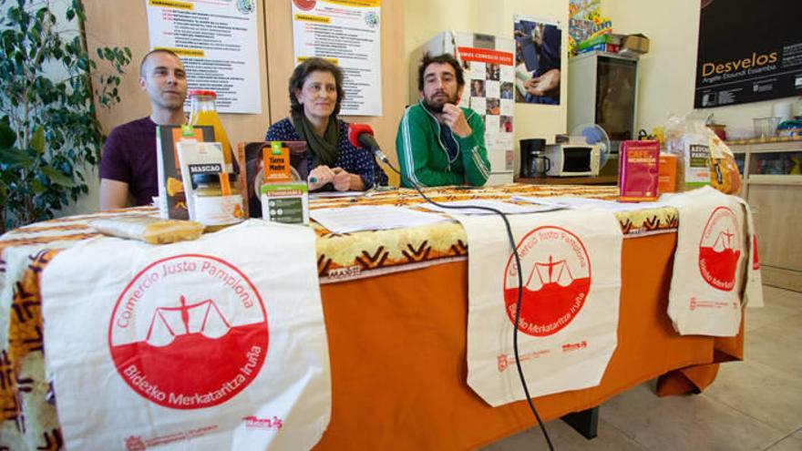 Miembros de las ONG del consorcio, durante la presentación de la jornada del sábado.