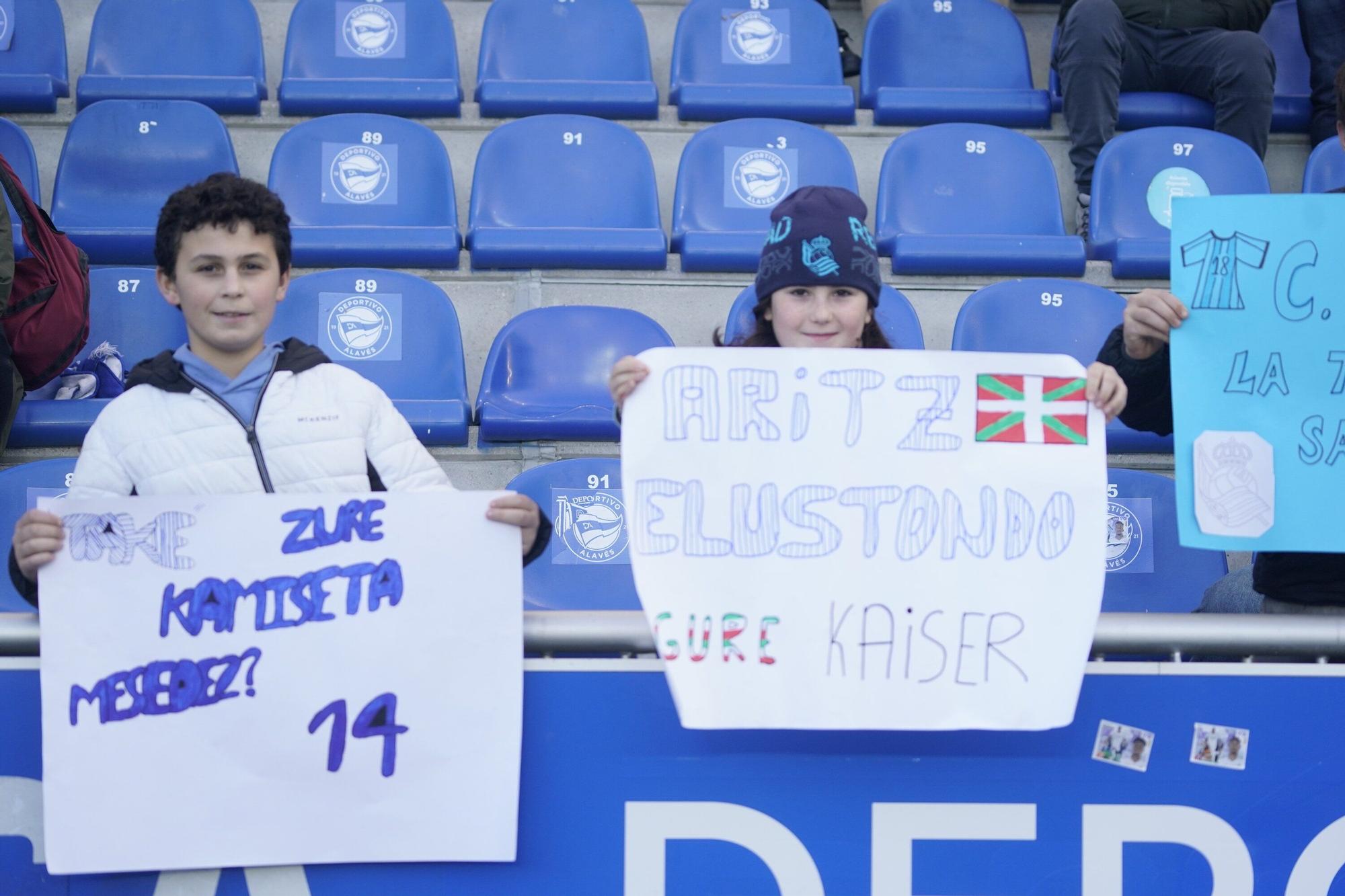 ¡Búscate en las gradas de Mendizorroza en el Alavés - Real Sociedad!