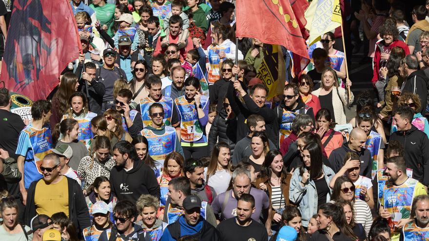 Bilbao recibe a la Korrika este domingo tras 3.436 manos