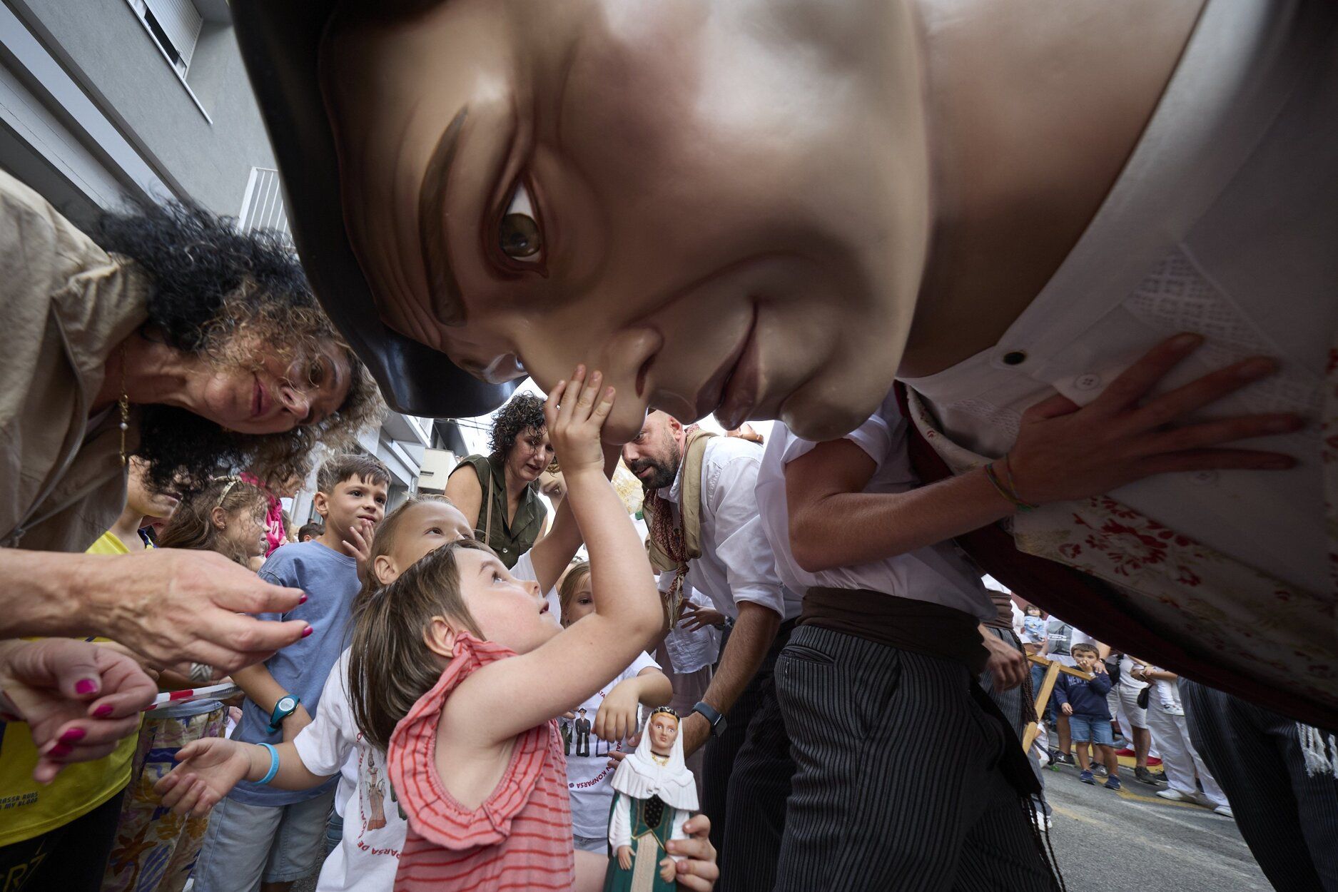 Fotos de la despedida de los gigantes en fiestas de Burlada