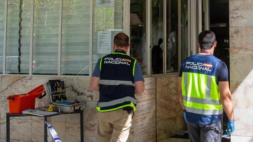 Investigan tres asaltos con fuerza a bares de Pamplona durante la madrugada