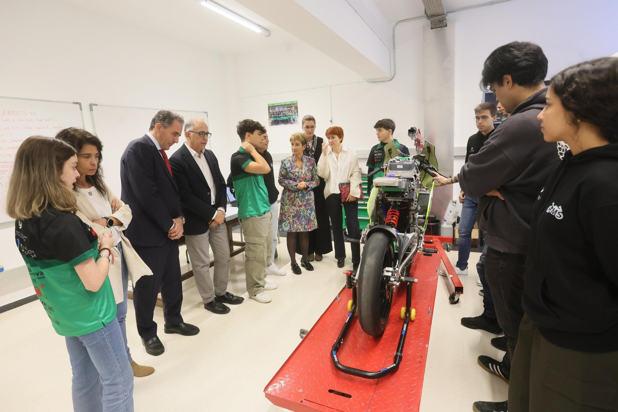En imágenes: Inauguración del Mobility Lab Campus en la Escuela de Ingeniería de Vitoria-Gasteiz