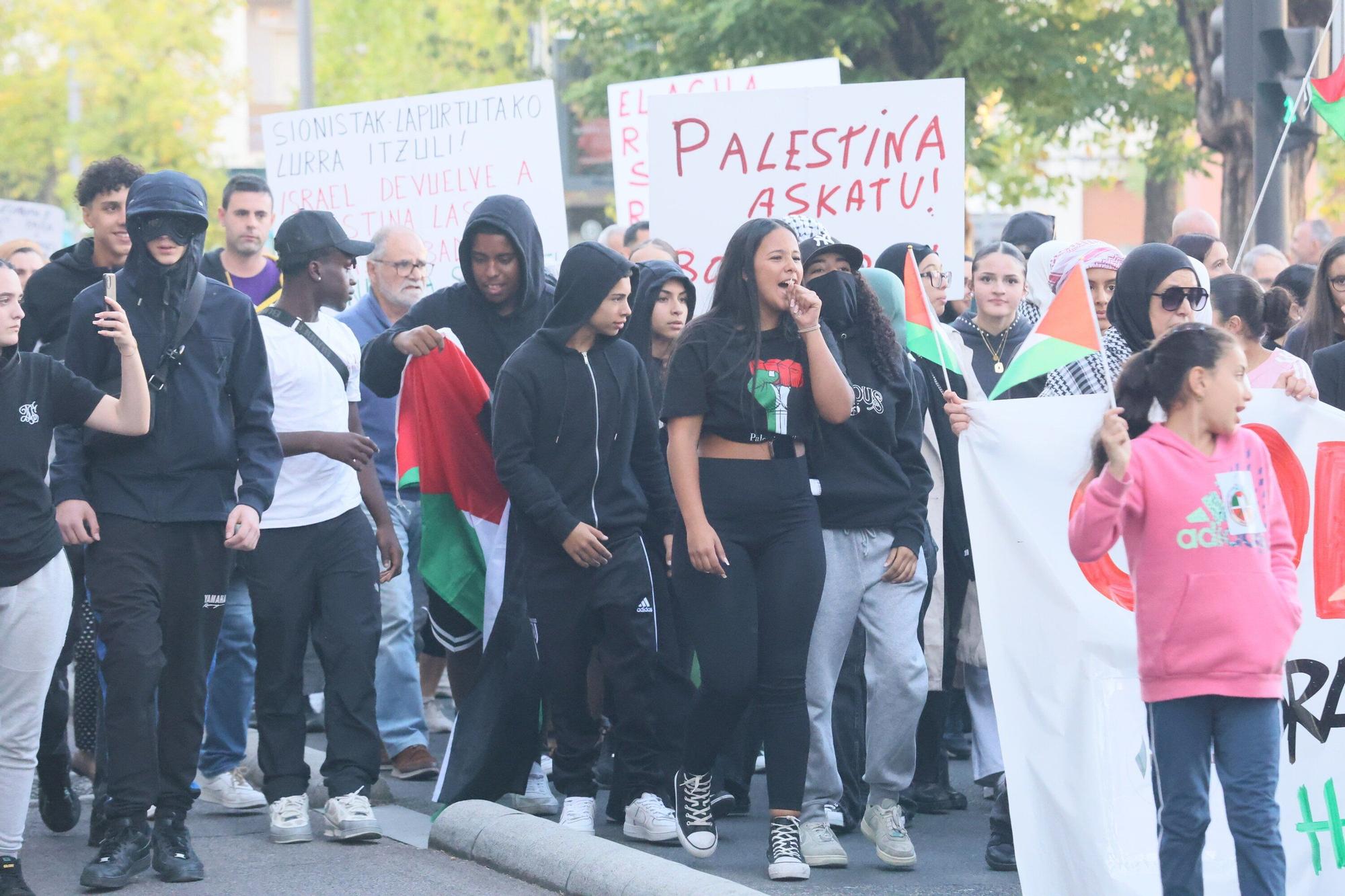 En imágenes: Vitoria protesta contra el genocidio en Gaza