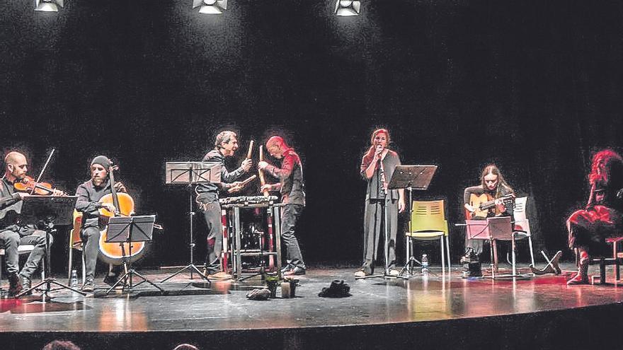 Mugaz gaindiko istorio musikatuak