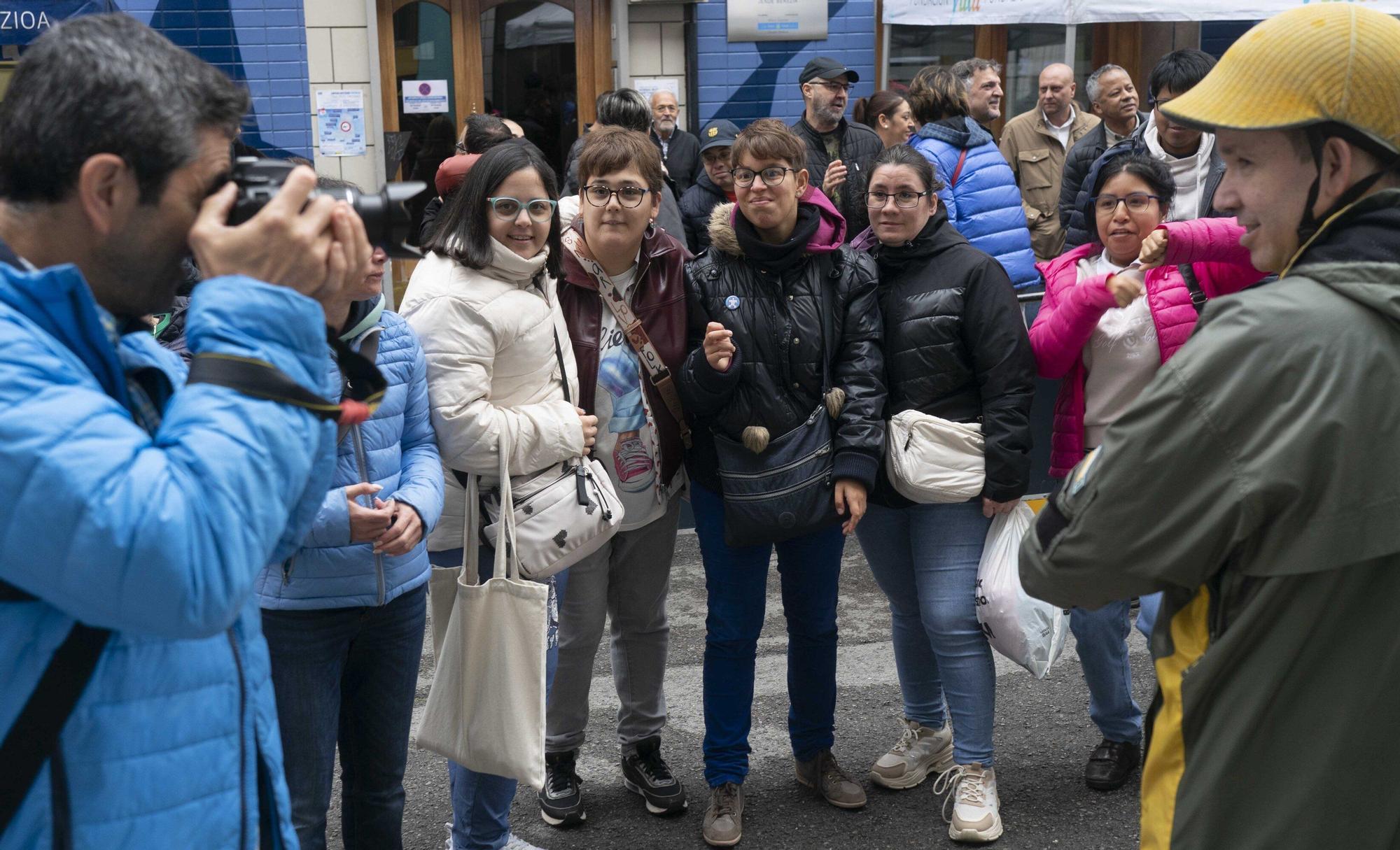 La inclusión se pinta en el mural de APDEMA