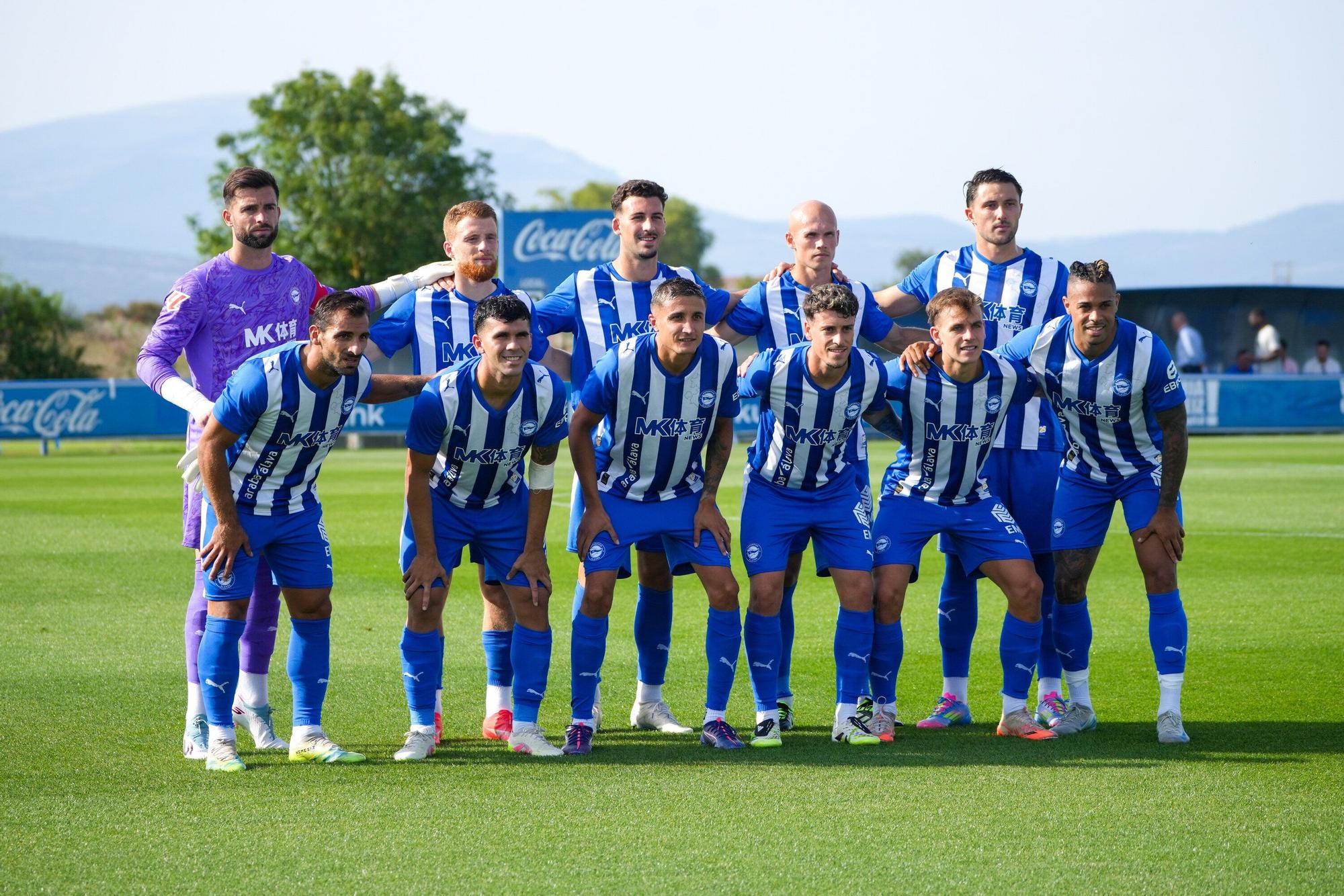 En imágenes: El Alavés pierde contra el Huesca en pretemporada (0-1)