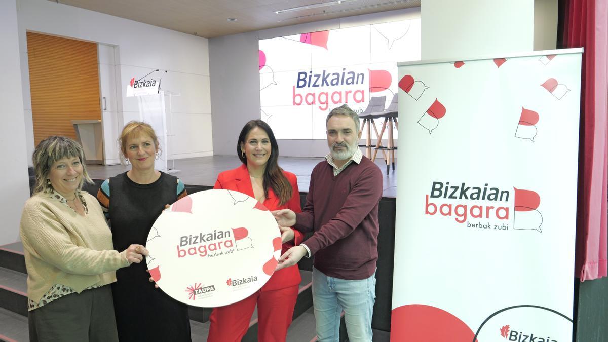 Representantes de la Diputación y el movimiento Taupa han presentado este martes la iniciativa Bizkaian bagara