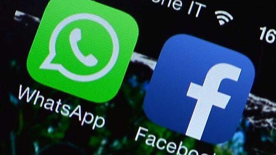 Las personas mayores prefieren WhatsApp y Facebook y detestan los selfis