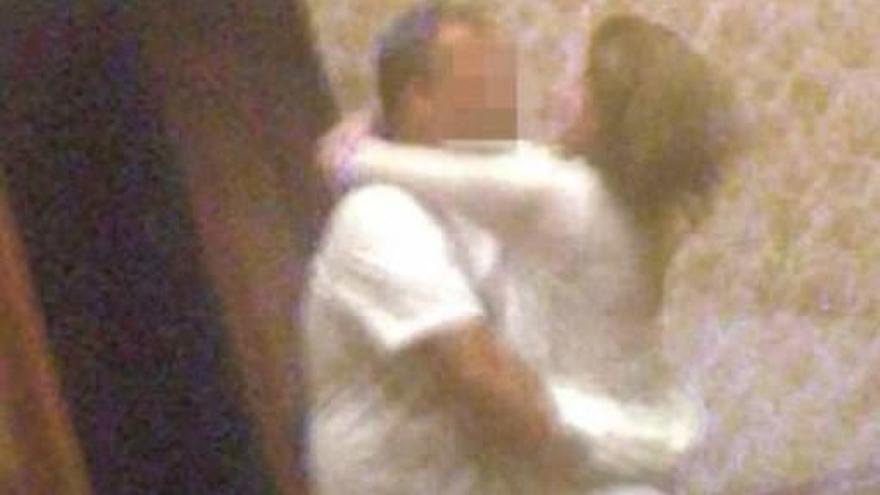 Sorprenden y graban a una teniente de alcalde belga practicando sexo en una sala del ayuntamiento
