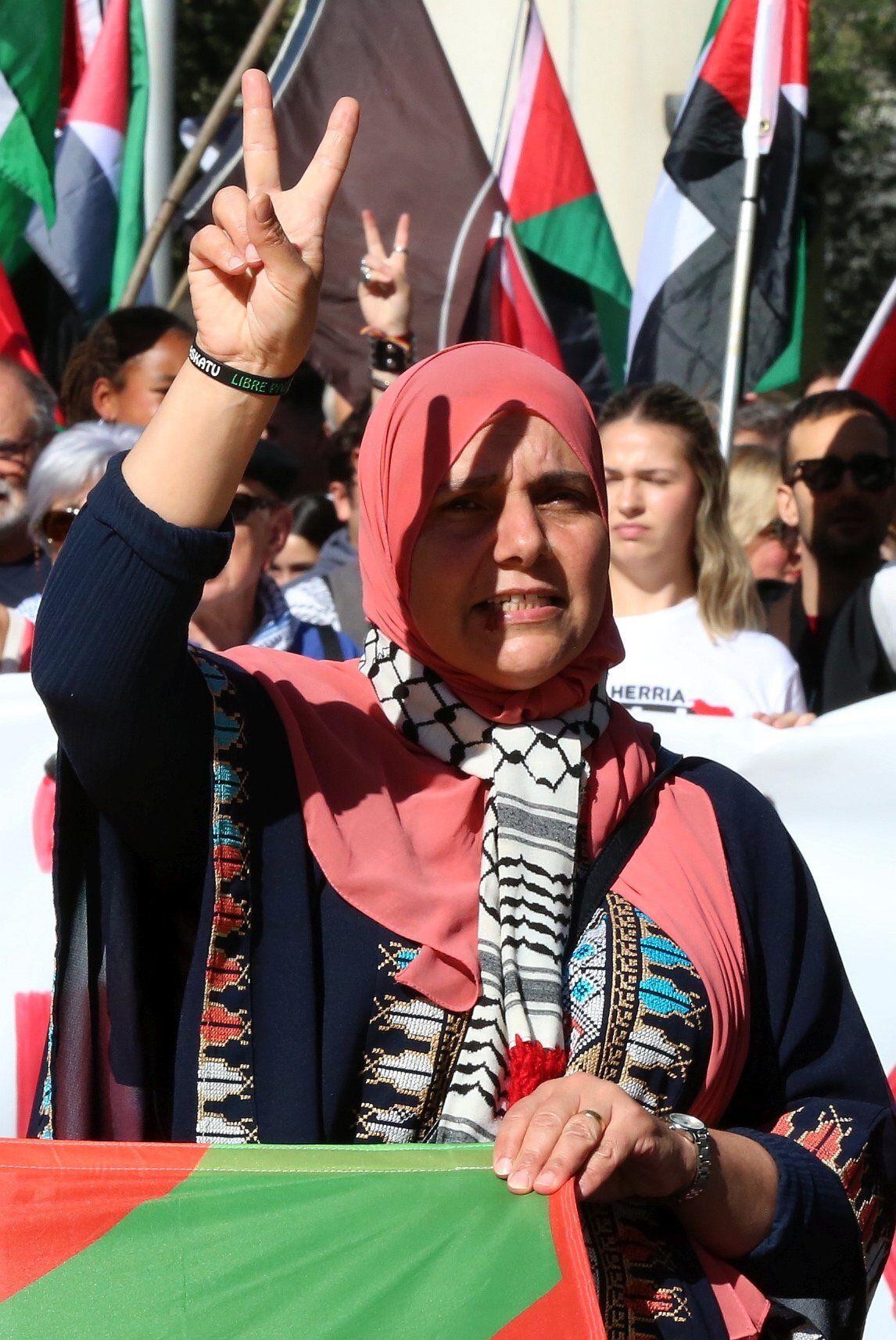 Fotos de la concentración en apoyo a Palestina en Pamplona este sábado
