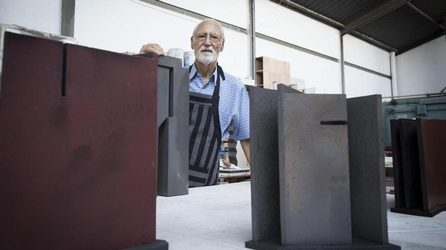 Fallece a los 89 años Enric Mestre, maestro y referente internacional de la cerámica contemporánea