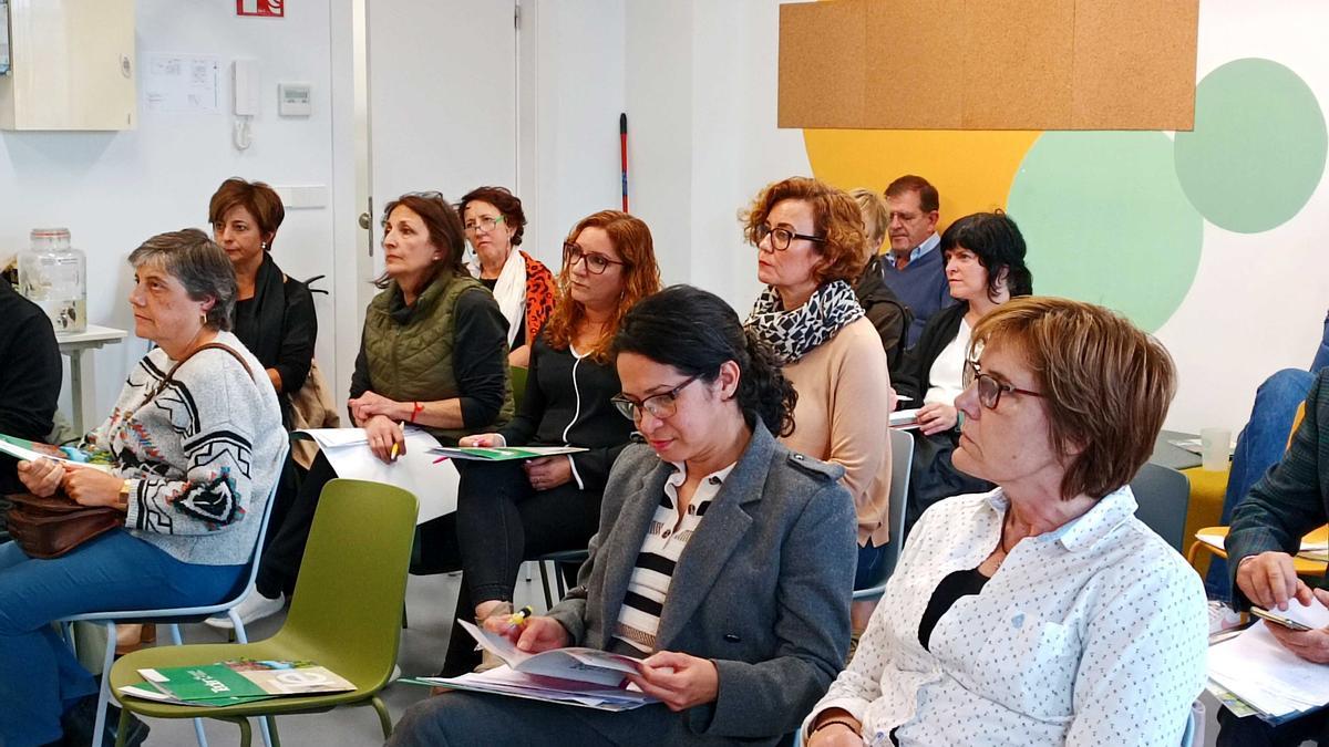 Asistentes a la jornada de Ecosite RuraLab en el vivero de empresas de Estella-Lizarra