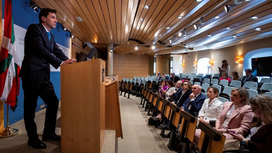 Euskadi sella la senda de estabilidad con más margen de deuda y las bases para el Cupo