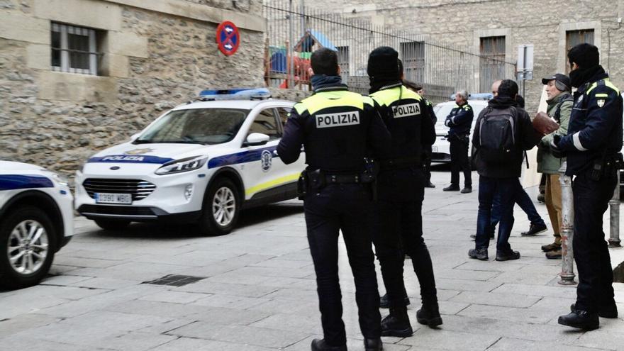 Agrede a su expareja en plena calle en Vitoria