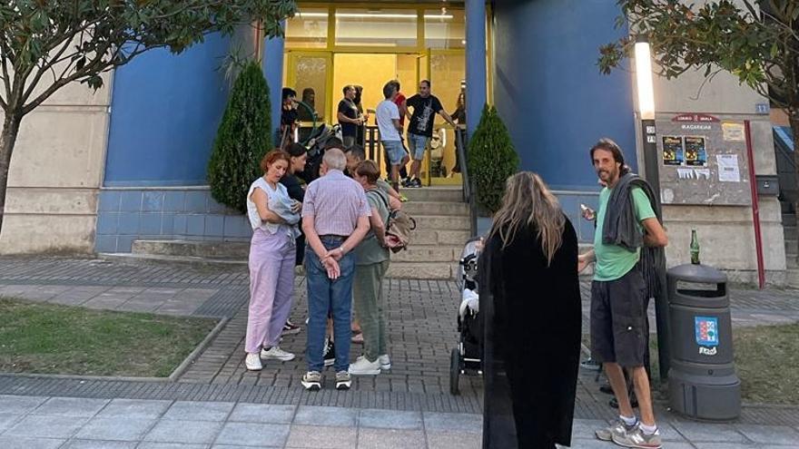 El local está ubicado en el centro cívico de Larrondo.