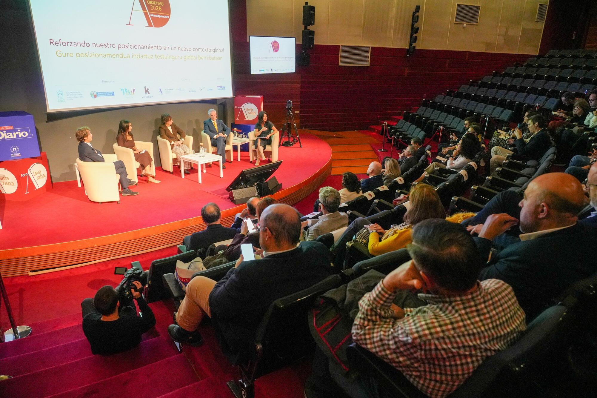 En imágenes: Álava Objetivo 2026 analiza los retos de Álava en un nuevo contexto global