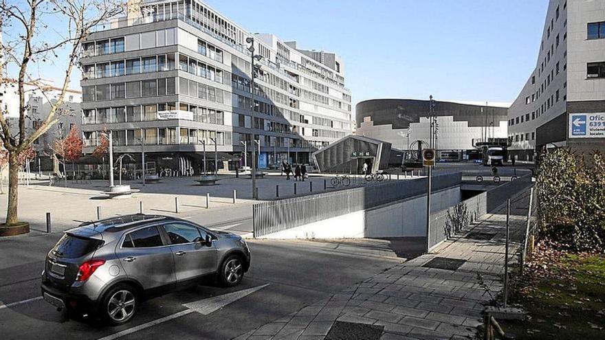 Vitoria pondrá a la venta cientos de plazas del parking del Iradier