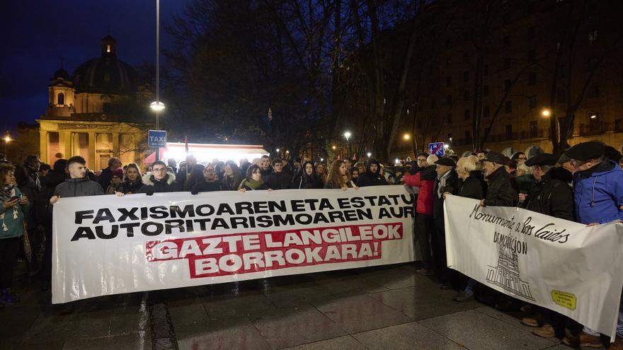 Miles de personas llaman en Pamplona a la organización "contra el fascismo y el autoritarismo"