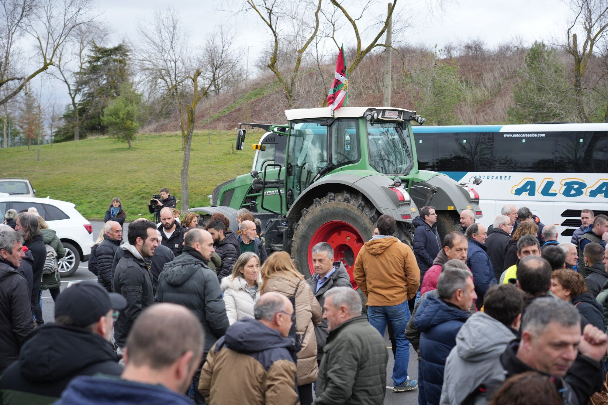 Los agricultores alaveses llegan al Palacio de la Provincia con sus demandas