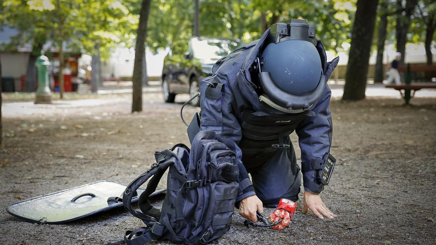 Los Tedax de Navarra, listos para actuar en San Fermín: así trabajan los policías que se enfrentan a explosivos y amenazas químicas