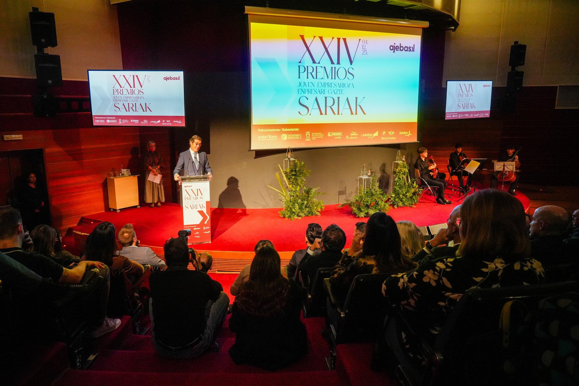 En imágenes: Entrega de los premios Ajebask 2025