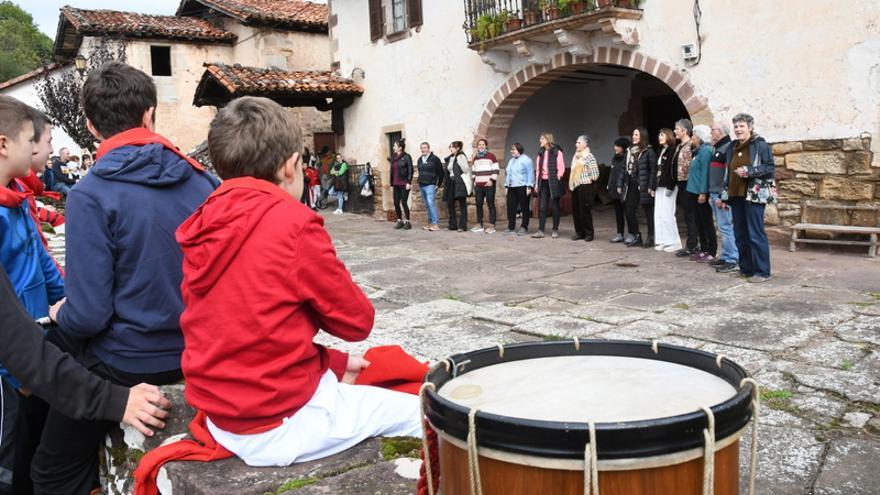 Baztango Mindeitze llena de música los rincones de Azpilkueta