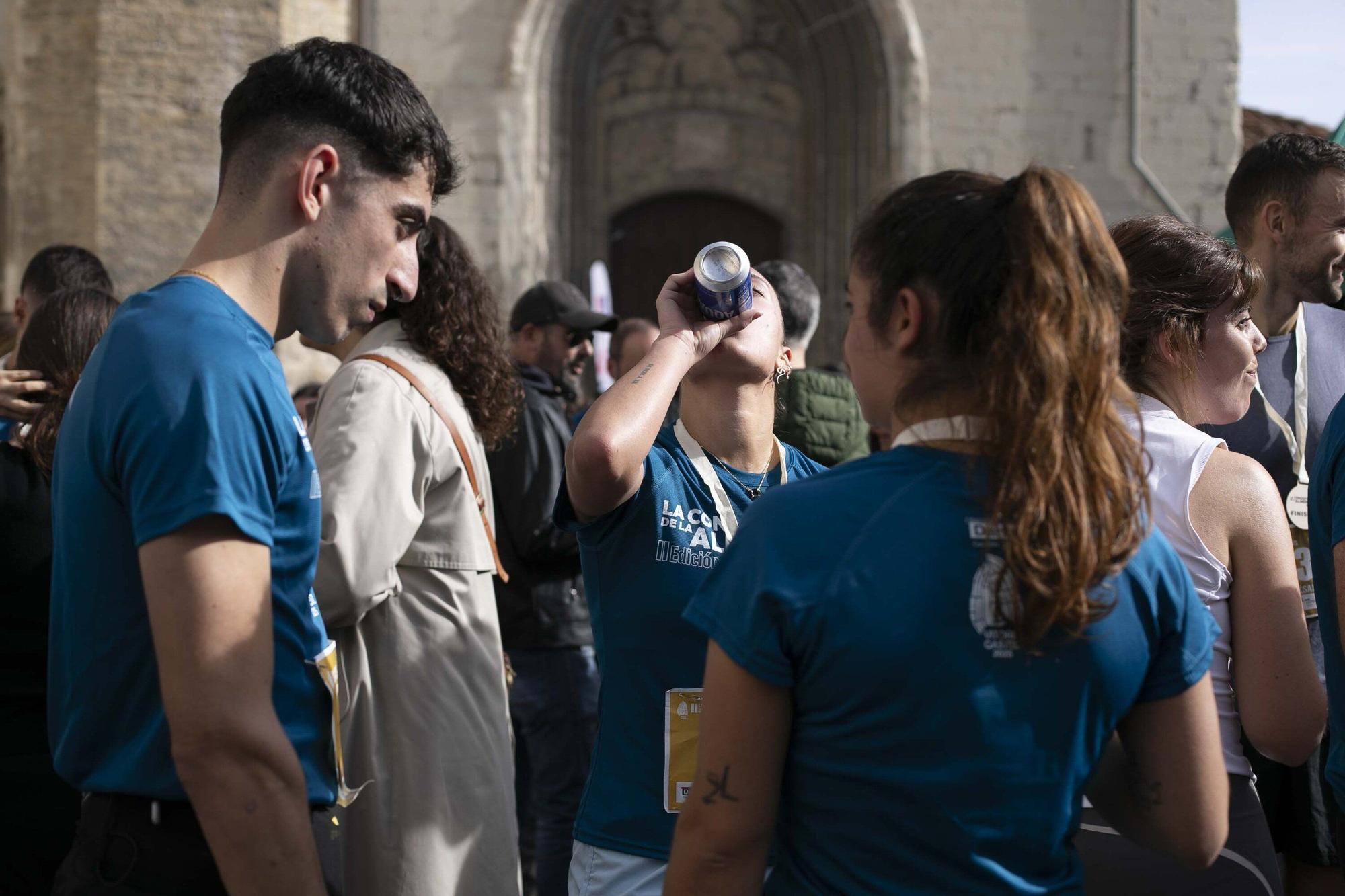 En imágenes: Buen tiempo y buen ambiente en la Conquista de la Almendra (¡Búscate en las fotos!)