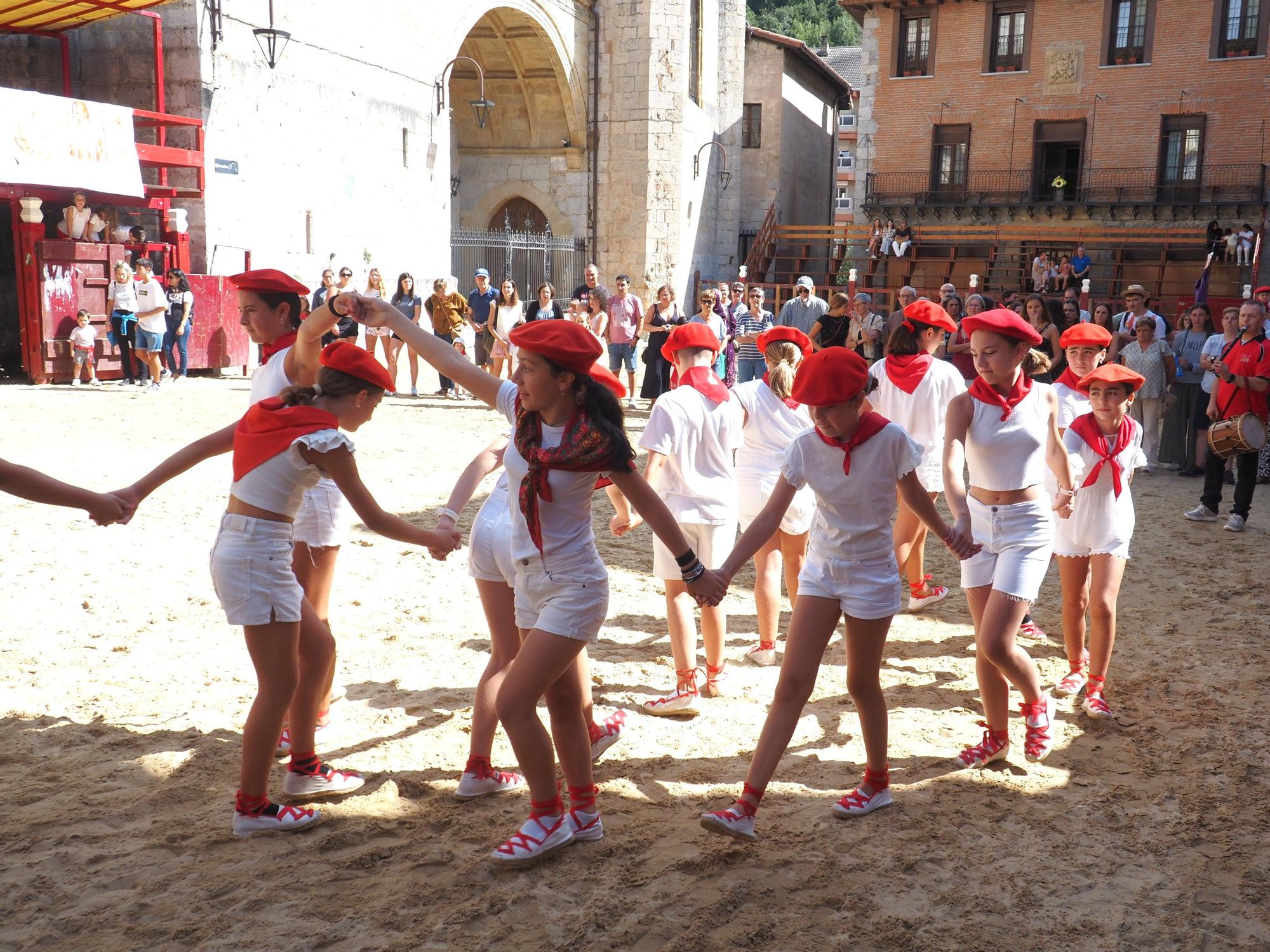 Zestoa ya respira ambiente de fiesta