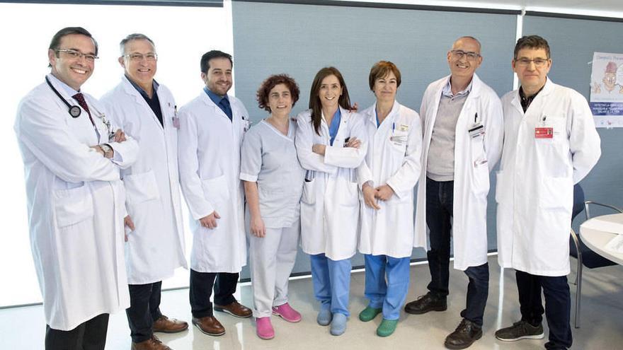 Profesionales del Área del Corazón y el Servicio de Neurología del CHN.