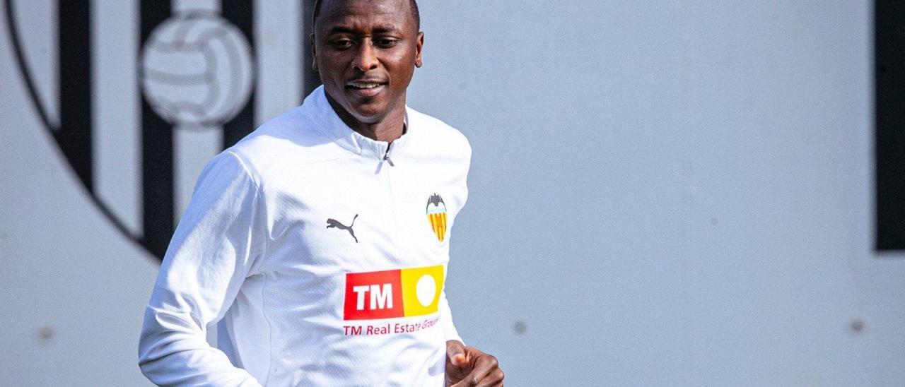 El Valencia ofrece su versión del no fichaje de Sadiq Umar