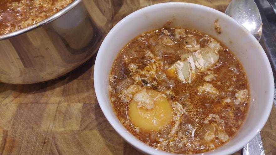 Menú fin de semana: croquetas, zurrukutuna y tarta de crepes con frambuesas