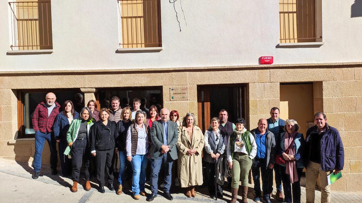 Asistentes en Dicastillo a la presentación de cuatro proyectos de desarrollo rural de la convocatoria de 2023 Asistentes en Dicastillo a la presentación de cuatro proyectos de desarrollo rural de la convocatoria de 2023