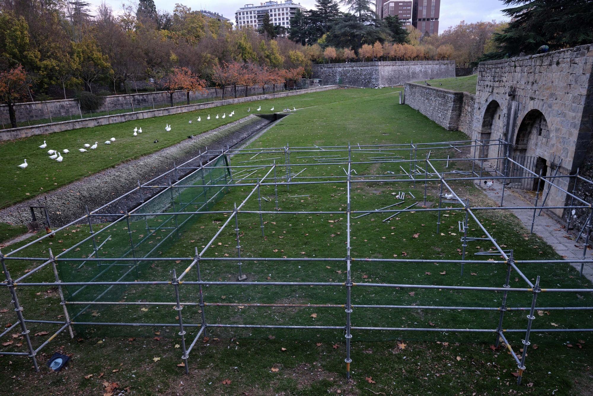 EN FOTOS | Estas son las jaulas que prepara el Ayuntamiento para confinar todas las aves de la Taconera