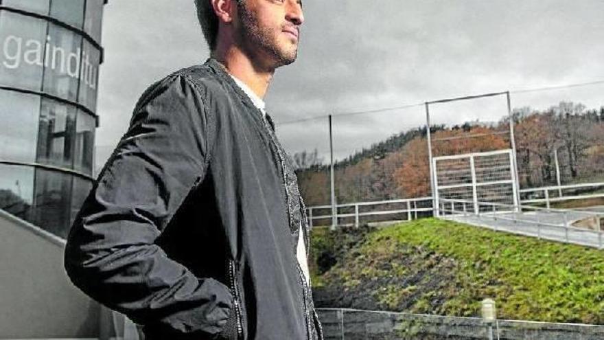 “A partir del jueves la Real tendrá un aficionado más en Carlos Vela”