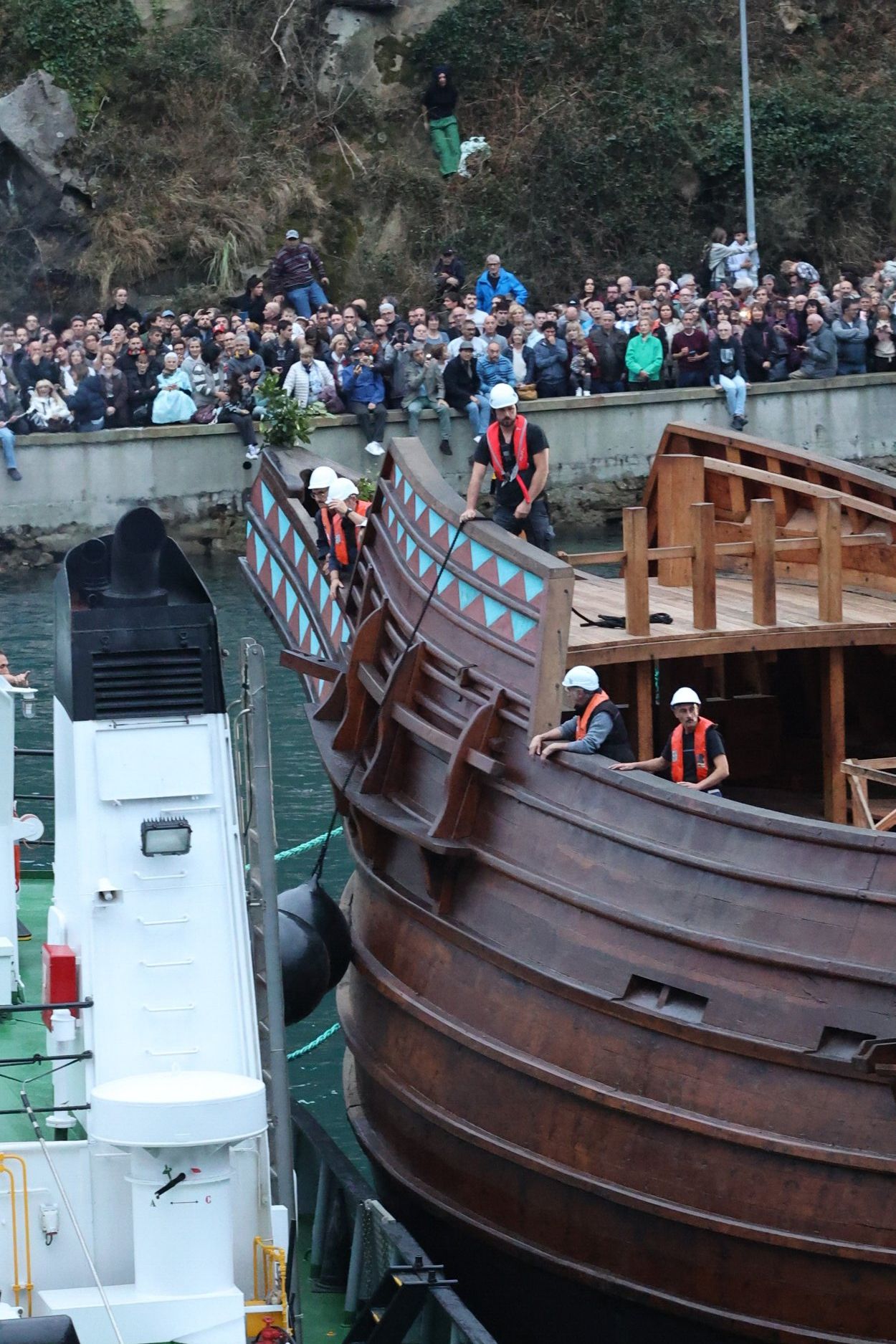 Espectacular botadura de la nao San Juan