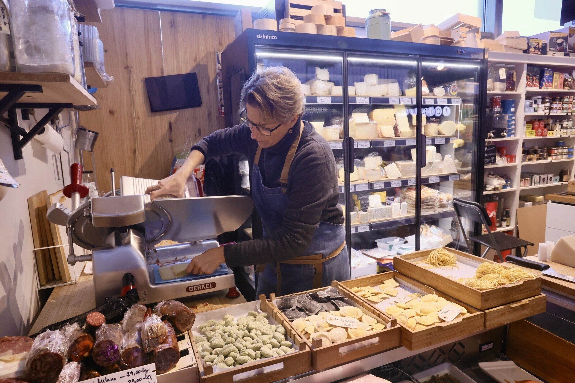 En imágenes: La despensa de Vitoria del Mercado de Abastos cumple 50 años