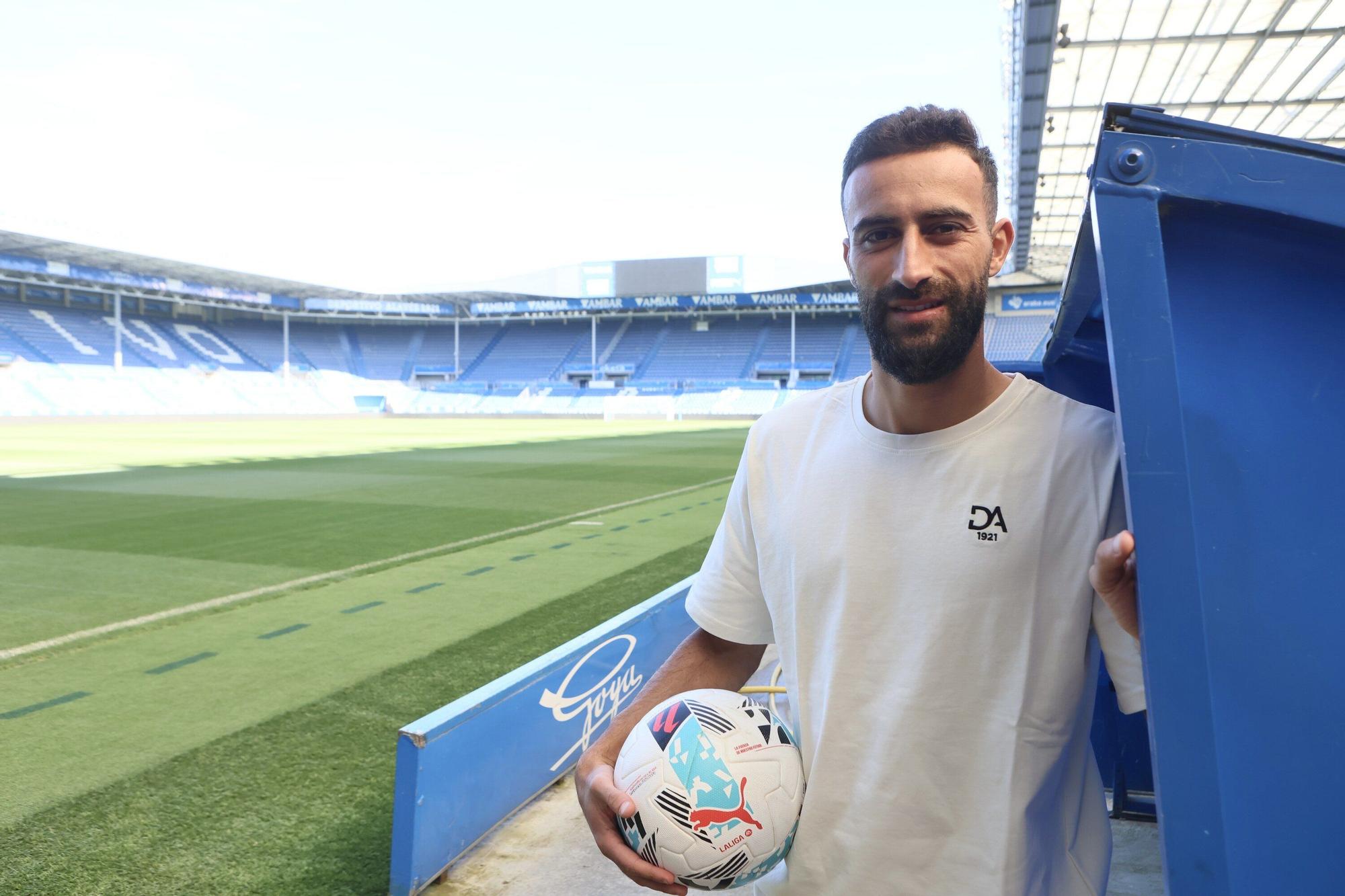 En imágenes: Entrevista al jugador del Alavés Abde Rebbach
