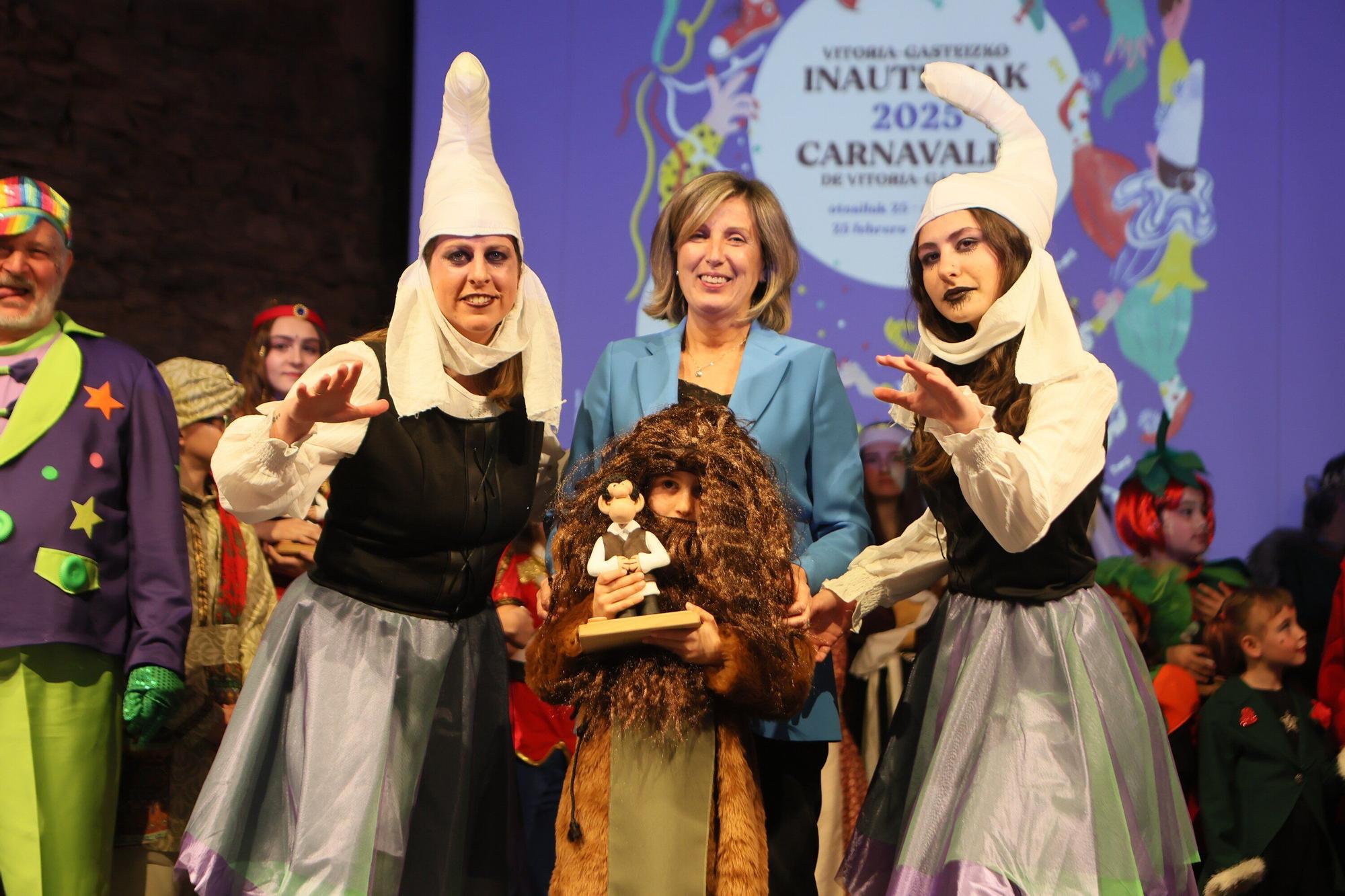 En imágenes: Presentación de Carnaval de las comparsas en el Palacio Villa Suso