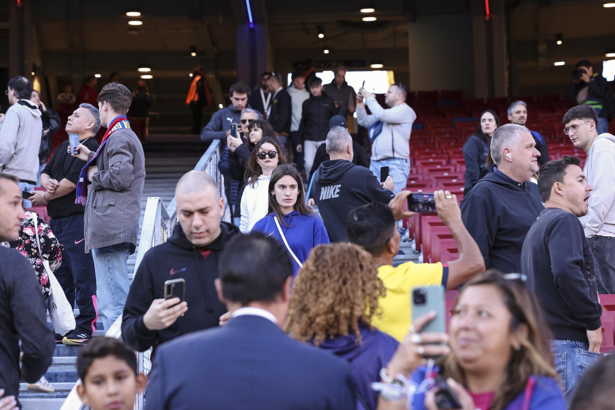 Fotos del nuevo Spotify Camp Nou en el primer día con público