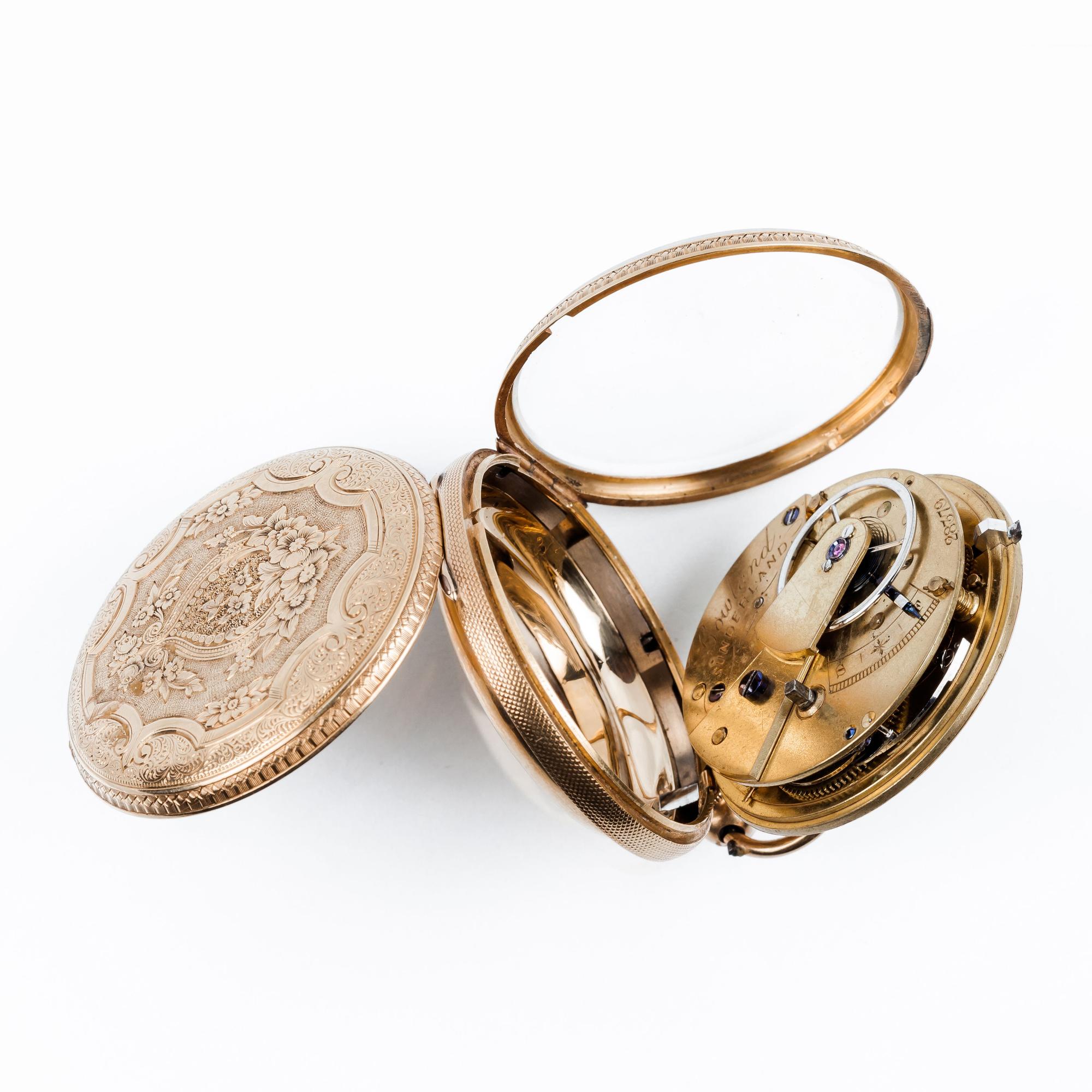 Las subastas permiten adquirir pequeños objetos de arte y colección, junto a joyas y relojes.