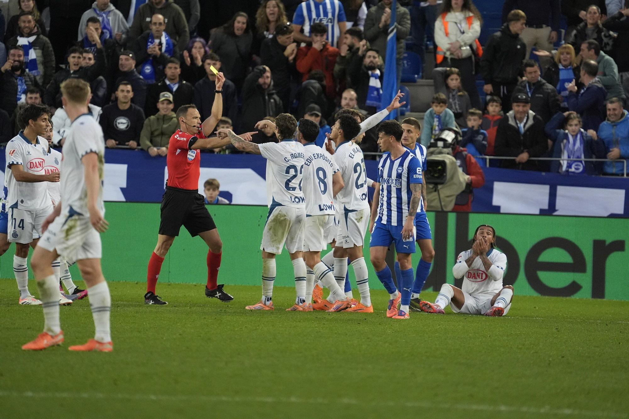 En imágenes: Todas las fotos del Alavés-Espanyol en Mendizorroza (2-1)