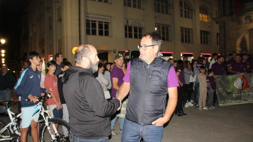 Concentración en apoyo a Bergarako Zezenak