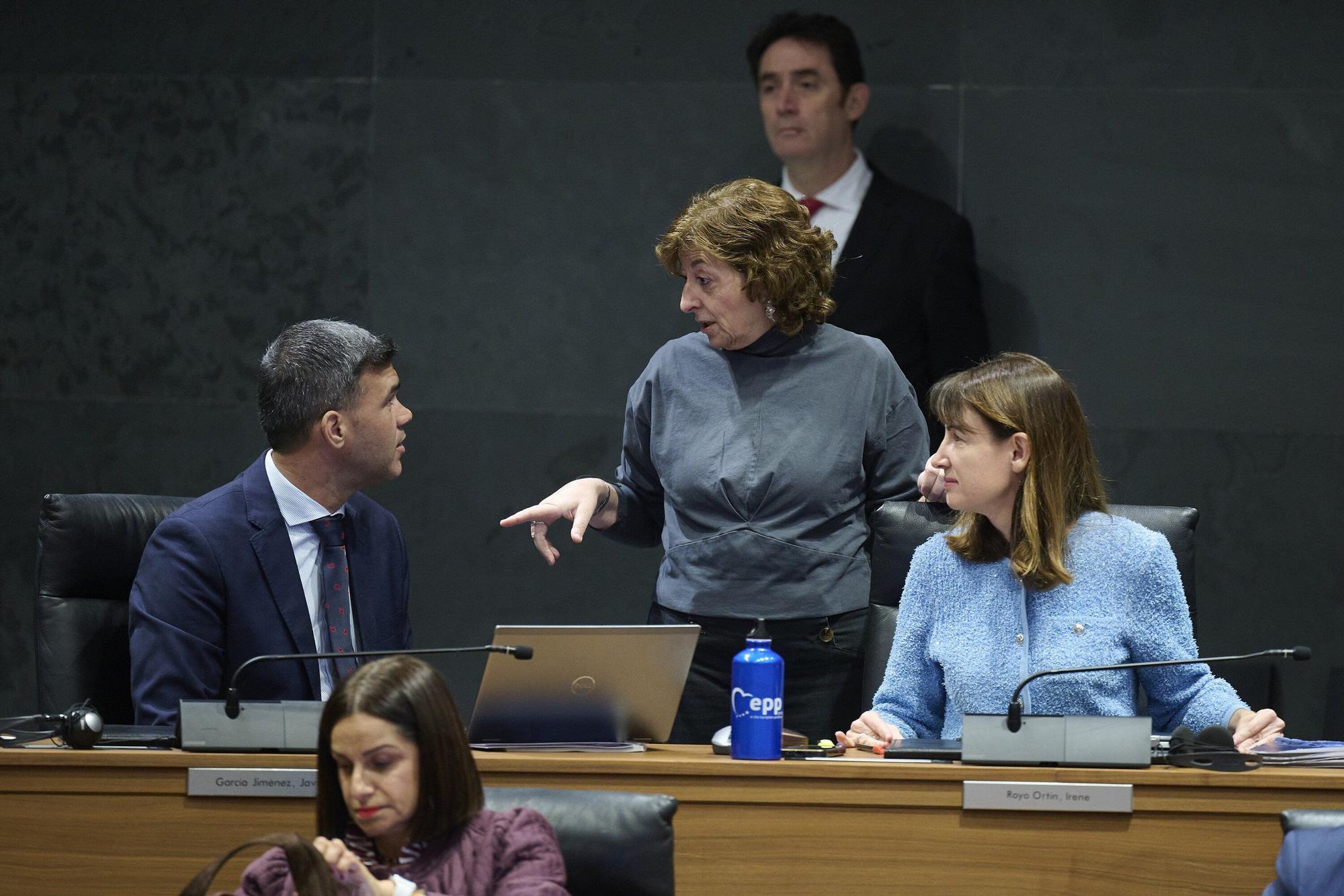 Fotos del pleno del Parlamento de Navarra de este 6 de noviembre