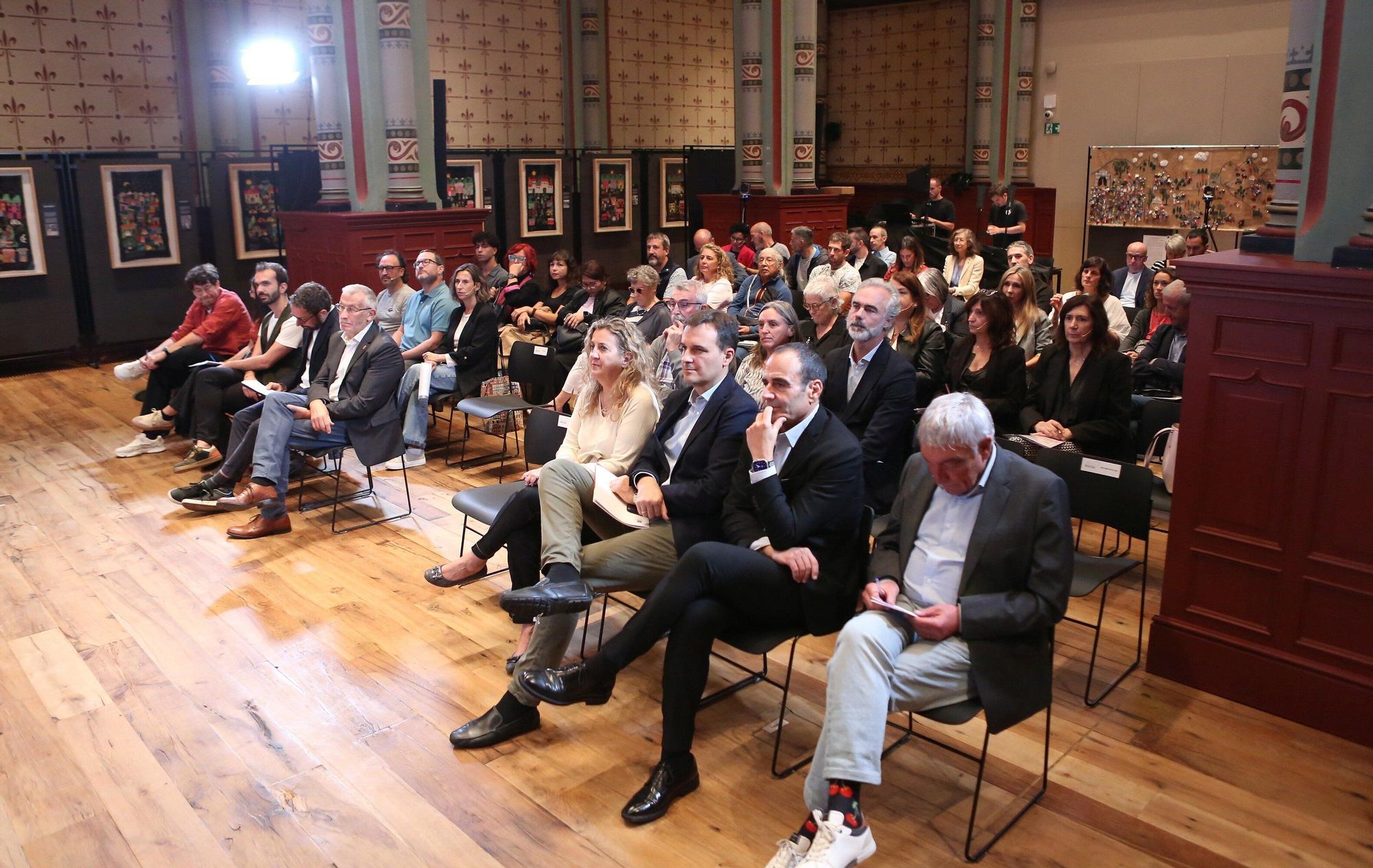 Fotos del Foro Hiria 'Participa Navarra: desafíos y oportunidades'