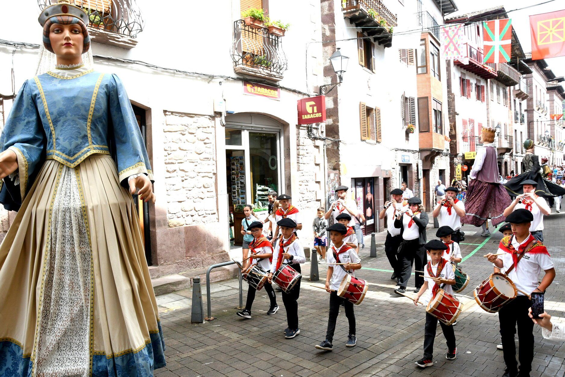 Fotos del chupinazo de Elizondo